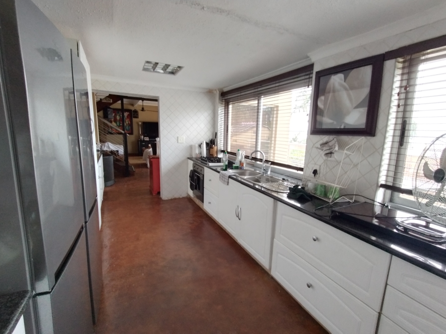 3 Bedroom Property for Sale in Kosmos North West